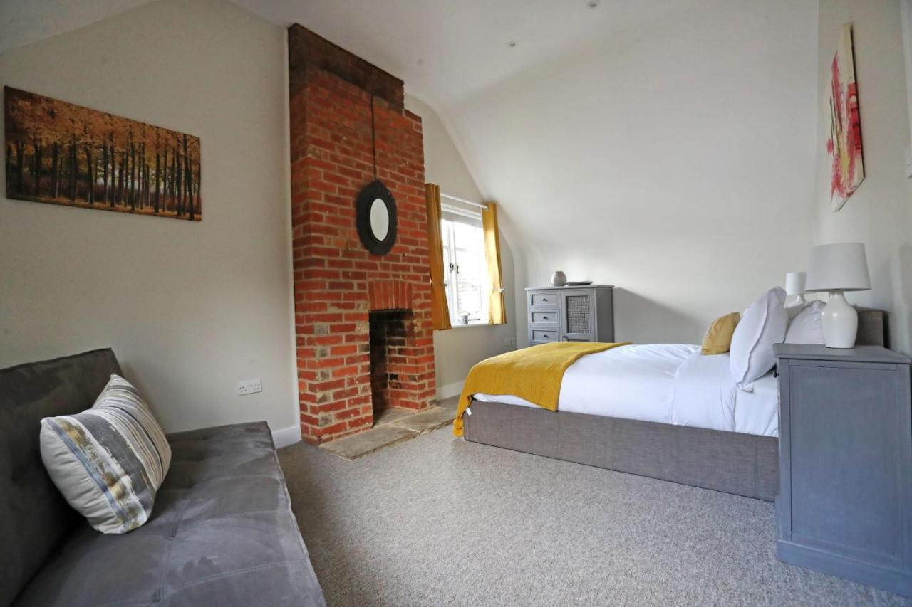 Hurtwood Hotel Peaslake Dış mekan fotoğraf