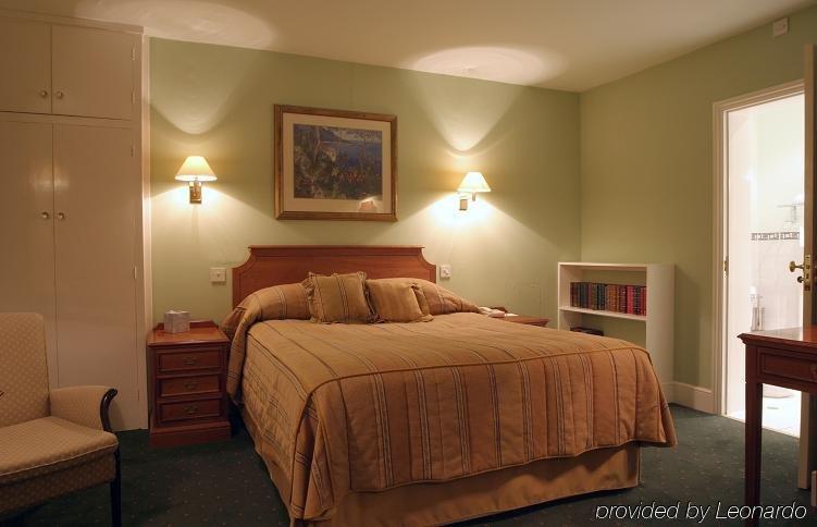 Hurtwood Hotel Peaslake Oda fotoğraf