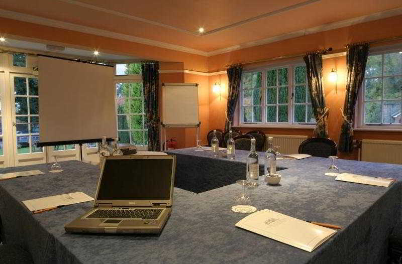 Hurtwood Hotel Peaslake Konforlar fotoğraf
